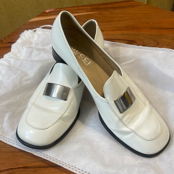 Authentic Gucci white loafers size 7.5. - Picture 1 of 4